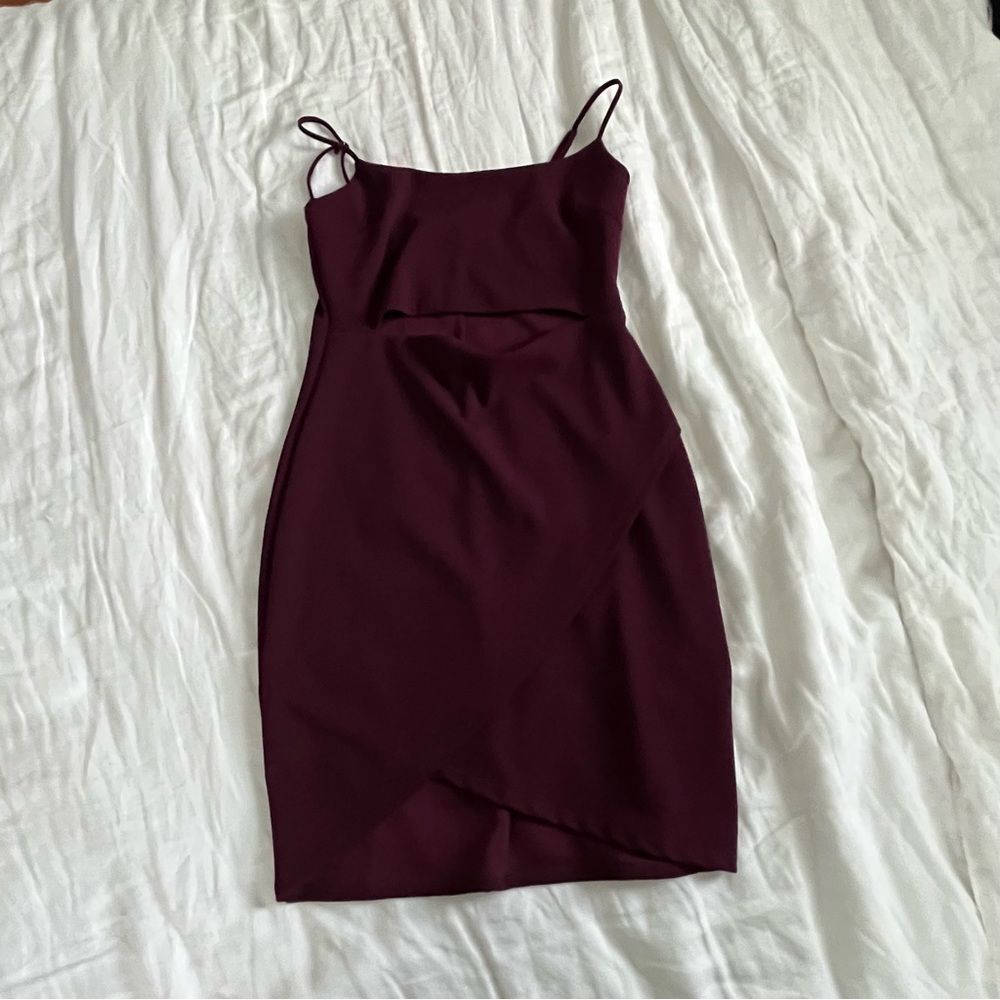 Lulus burgundy cut out dress size medium
